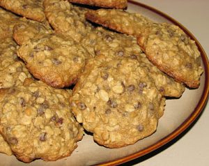 Chocolate Chip Oatmeal Cookies