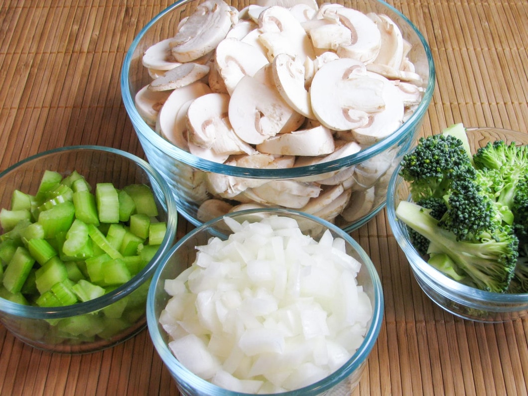 Chicken, Mushroom, Broccoli, and Rice Casserole