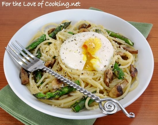 Spaghetti with Asparagus, Mushrooms, Parmesan, and a Poached Egg