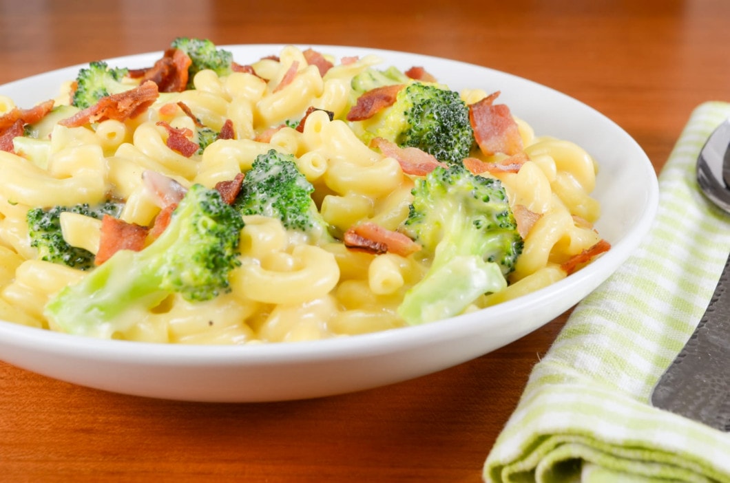 Macaroni and Cheese with Broccoli and Bacon