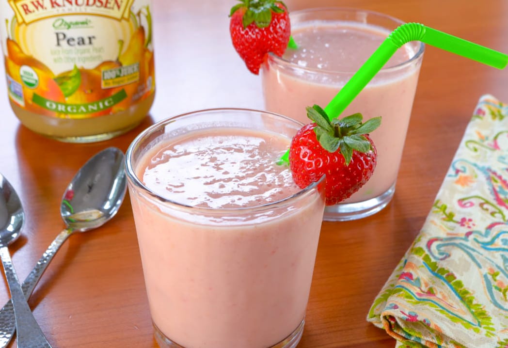 Strawberry, Peach, and Pear Smoothie