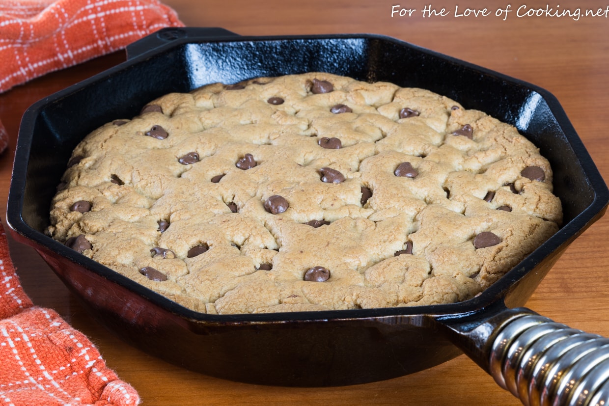 https://fortheloveofcooking-net.exactdn.com/wp-content/uploads/2018/10/Cast-Iron-Skillet-Chocolate-Chip-Cookie-1140.jpg?strip=all&lossy=1&quality=90&w=2560&ssl=1