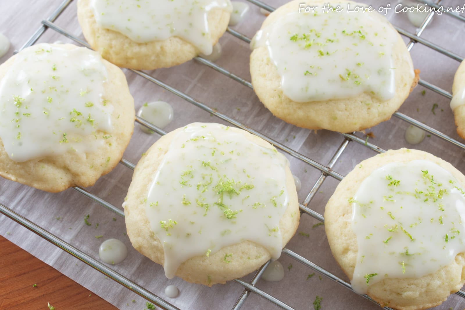 https://fortheloveofcooking-net.exactdn.com/wp-content/uploads/2019/05/Glazed-Lime-and-Coconut-Cookies-7617.jpg?strip=all&lossy=1&quality=90&ssl=1