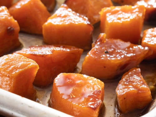 https://fortheloveofcooking-net.exactdn.com/wp-content/uploads/2020/12/Maple-Brown-Butter-Roasted-Sweet-Potatoes-7854.jpg?strip=all&lossy=1&quality=90&resize=500%2C375&ssl=1