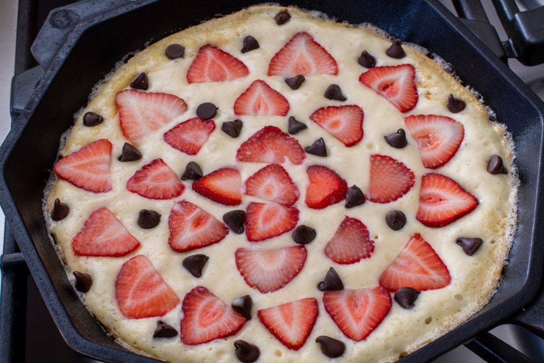 Oven-Baked Strawberry Pancake 