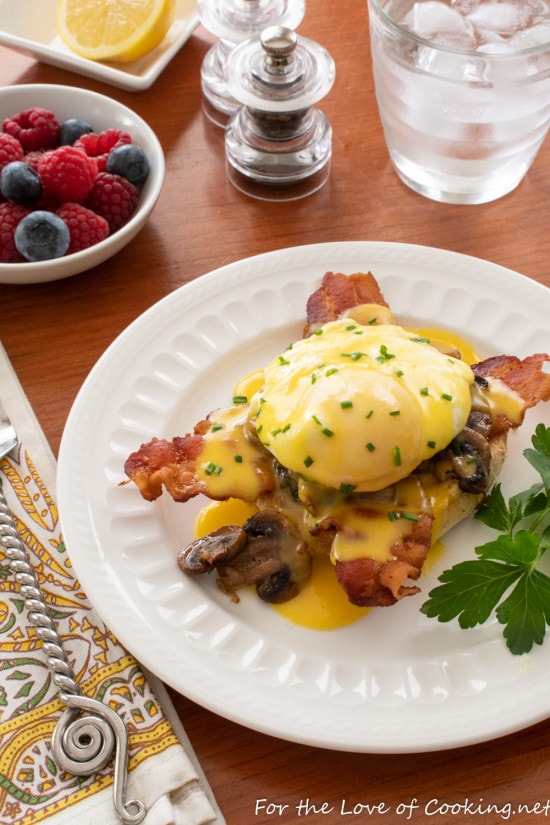 Eggs Benedict with Bacon & Mushrooms