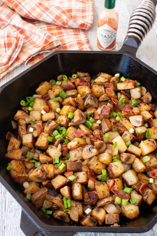 Skillet Potato Hash with Mushrooms and Bacon