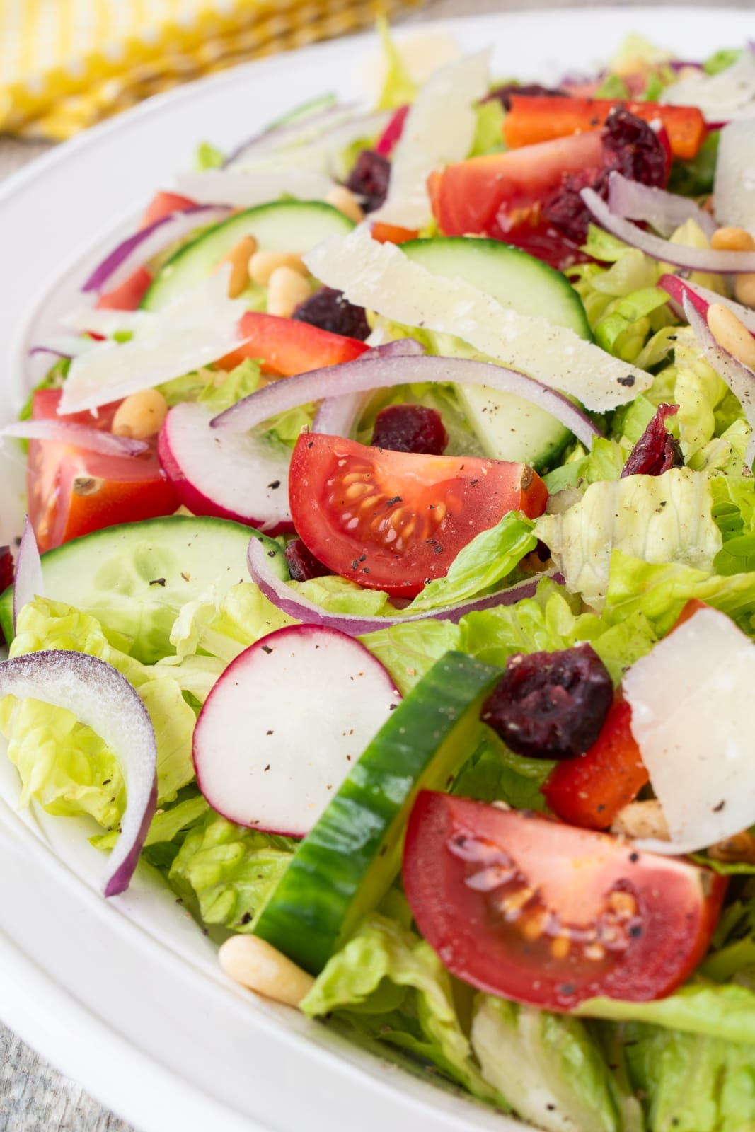 Easy Romaine Salad with Vinaigrette